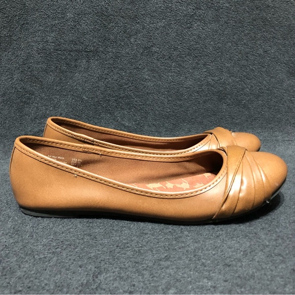 American Eagle Shoes Women’s Size 6.5 Brown Pleated Casual Slip On Ballet Flats - Picture 1 of 9